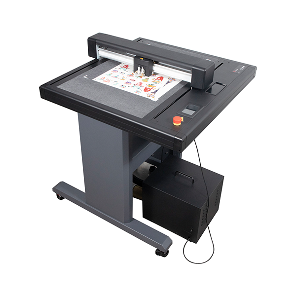 Plotter da taglio piano Vulcan FC500VC con supporto e pompa a vuoto